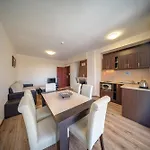 Complex Kamelia Apartahotel