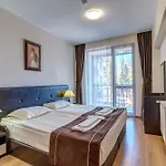 Complex Kamelia Apartahotel