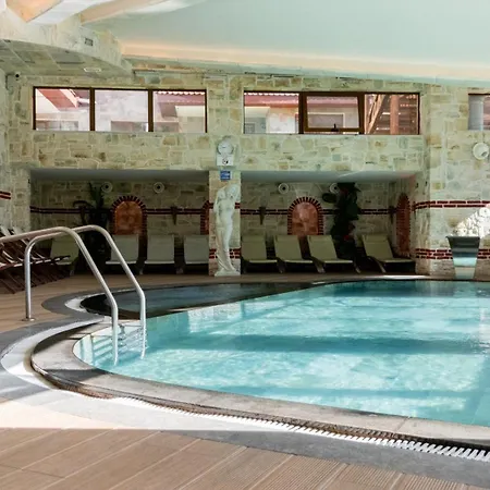 Complex Kamelia Aparthotel 4*