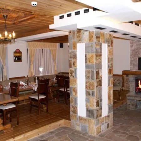 Aparthotel Complex Kamelia 4*