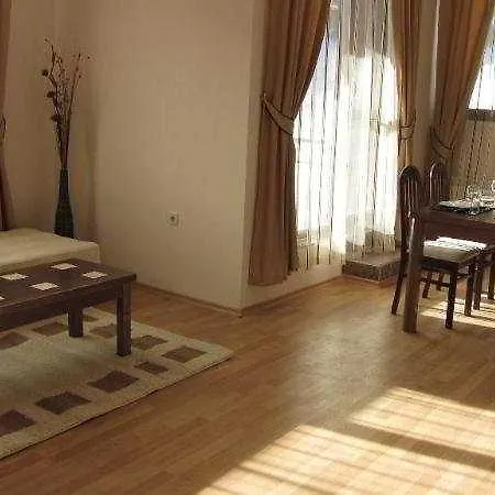 Apart-hotel Complex Kamelia