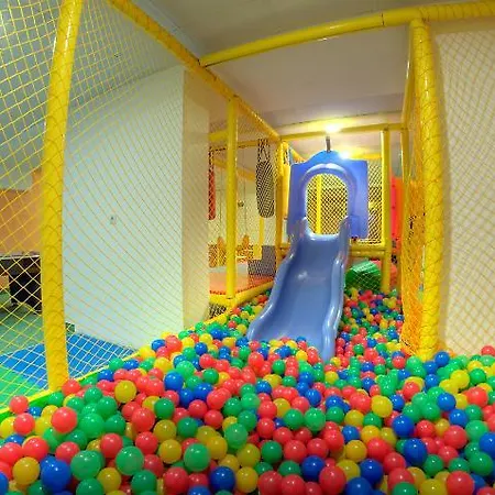 Complex Kamelia Aparthotel