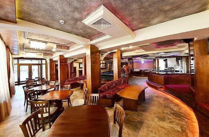 Complex Kamelia パンポロボ